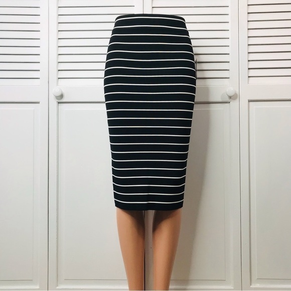 GOOD AMERICAN Black White Striped Bandage Style Pencil Skirt Size Small - Picture 1 of 10